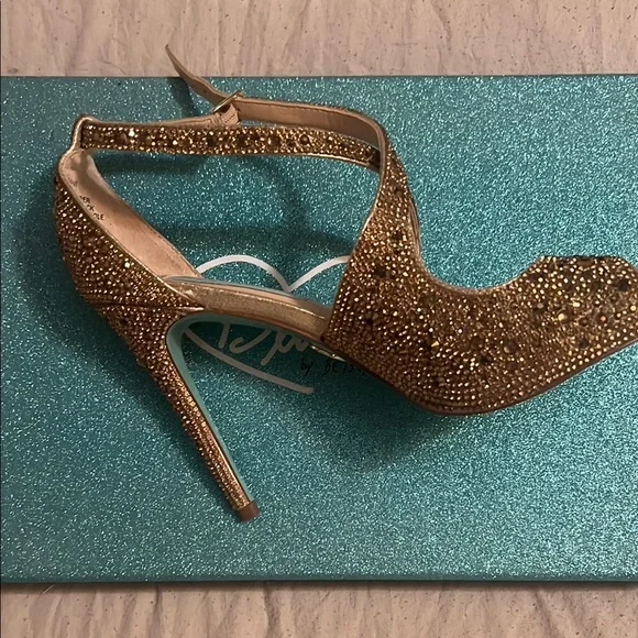 Betsey Johnson Gold Glitter Heels with Ankle Strap - Picture 4 of 6